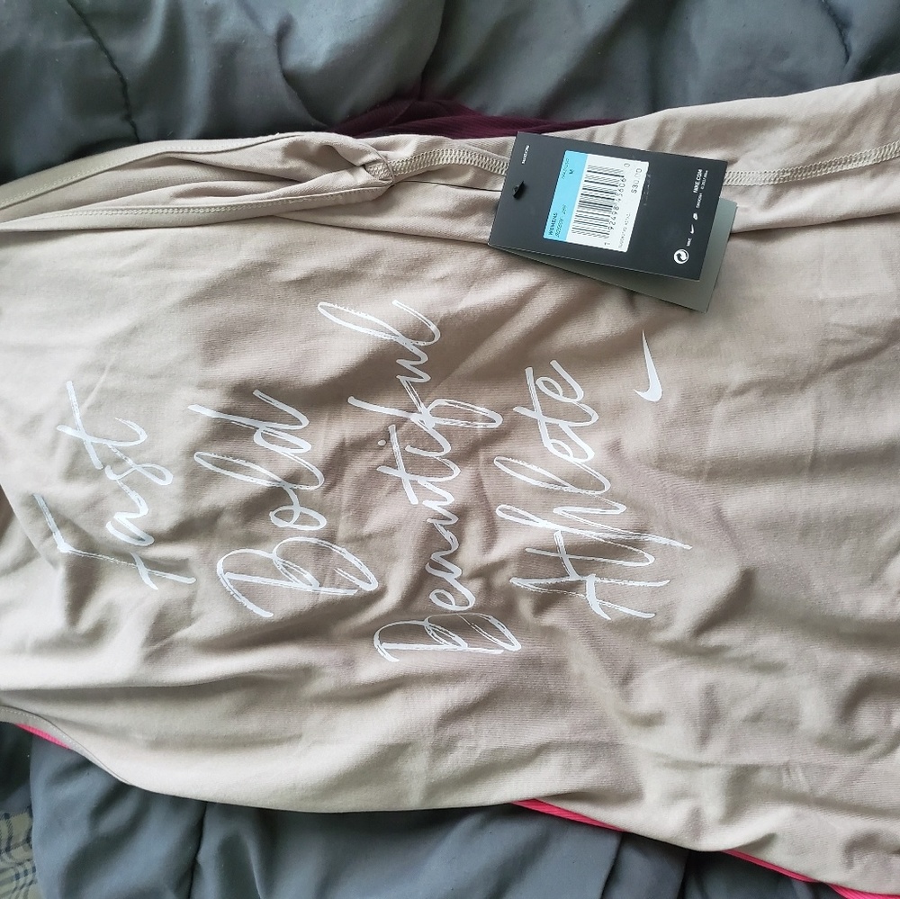 Nike tank top dry fit